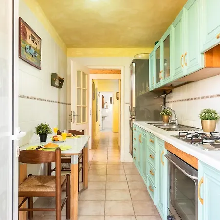 Violeta Villa